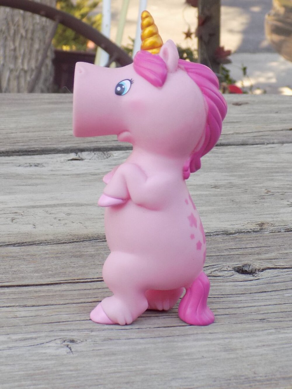 Hog Wild Pig Popper Unicorn Pig Pink Body Gold Horn 2021 Used